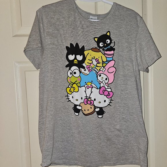 Hello Kitty Cafe Exclusive T-shirt (Large) - Picture 1 of 6